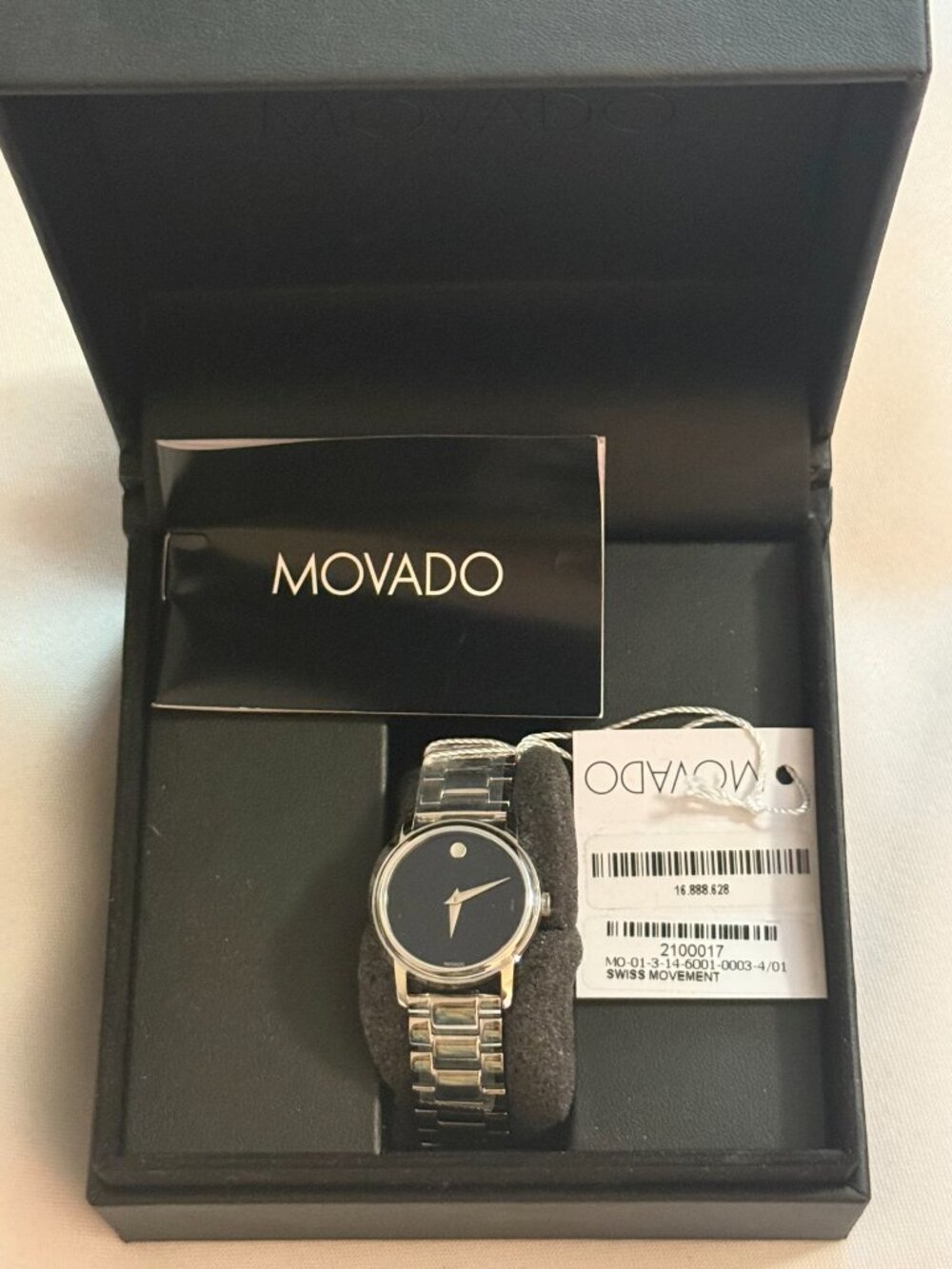 Movado Classic Museum 2100017 Women's 28mm Silver Steel Black Watch